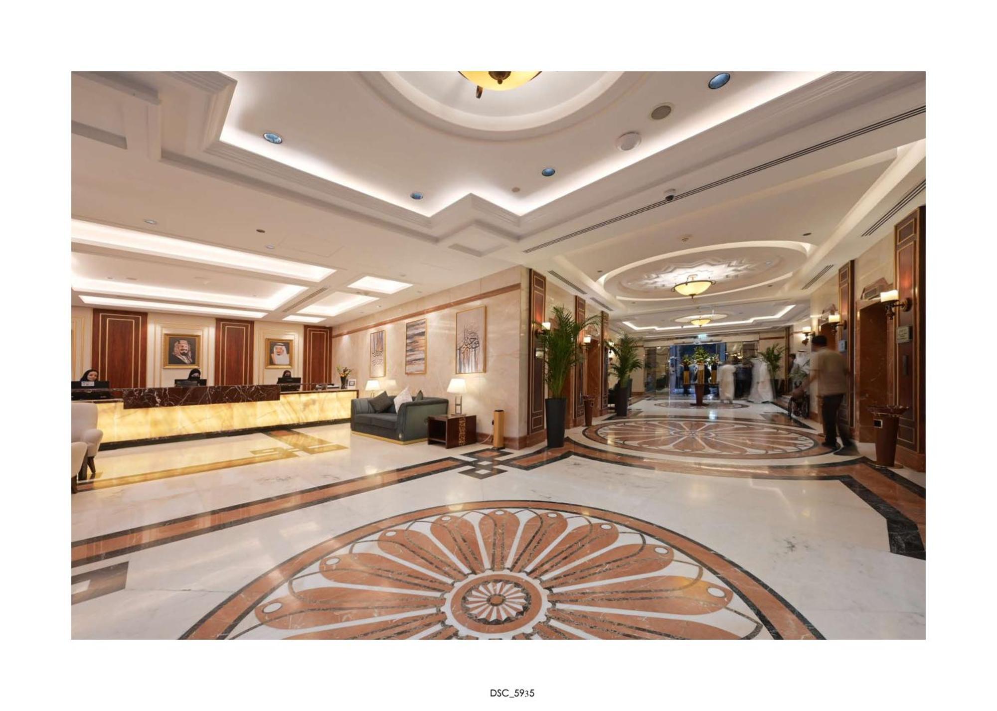 Emaar Royal Hotel Medina Kültér fotó Lobby